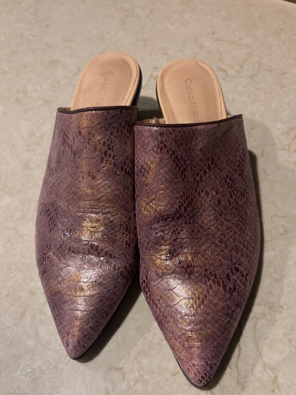 Chocolat Blu Mauve Snakeskin-Effect Pointed Mule with Gold Highlights